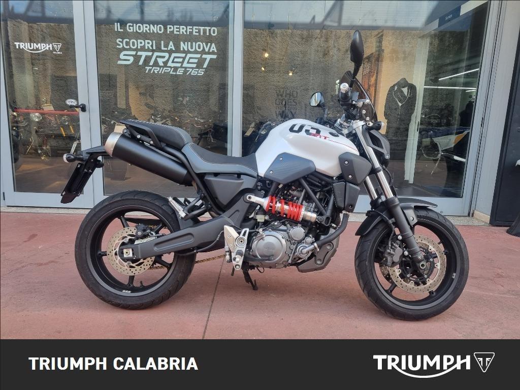 YAMAHA MT-03 660 